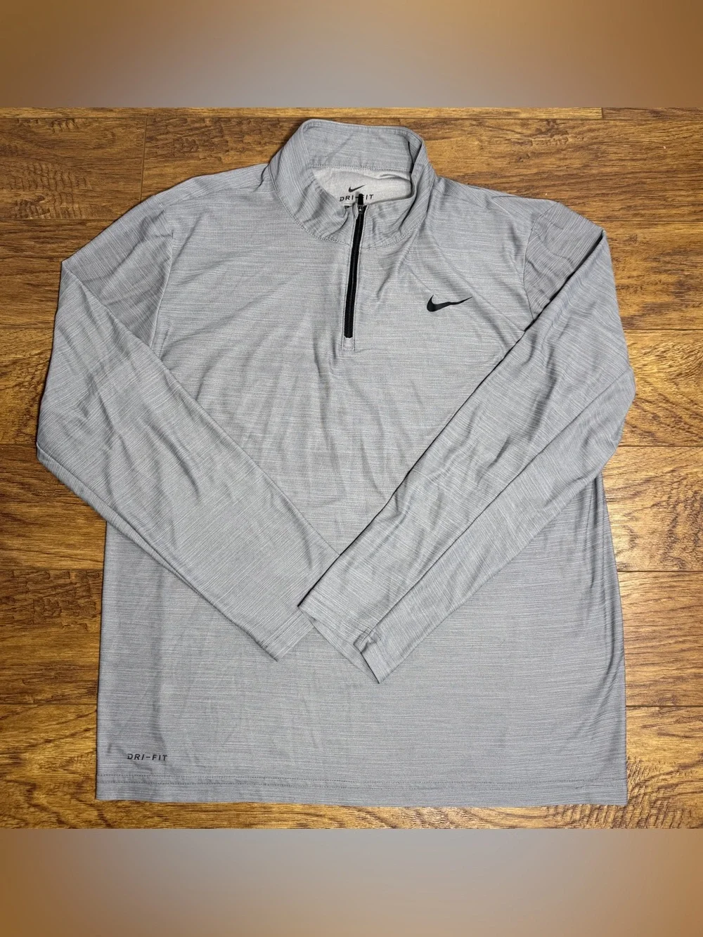 Nike Dri-FIT 1/4 Zip Long Sleeve Pullover Mock Neck - Men’s L Gray